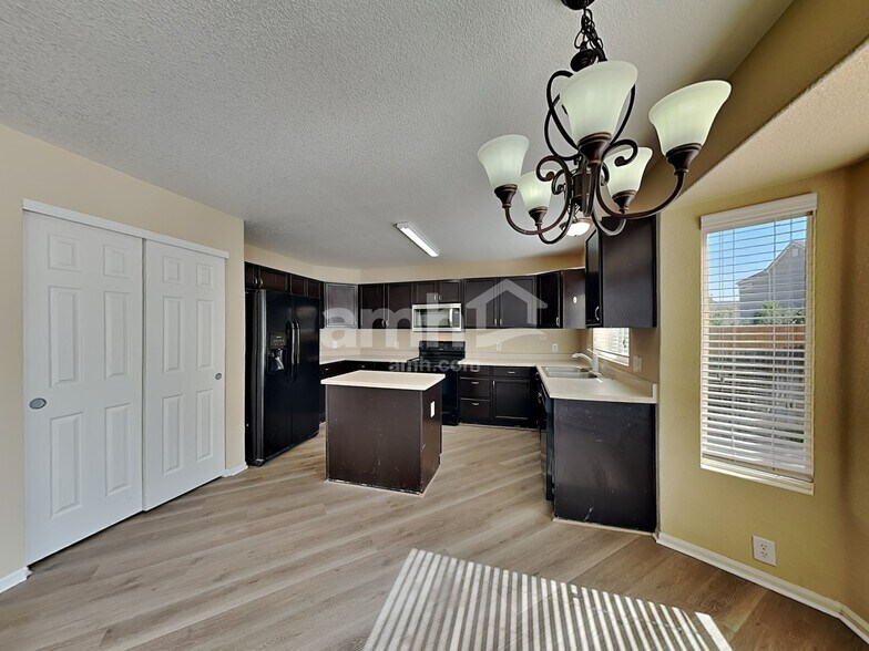 Building Photo - 15396 E 99th Pl