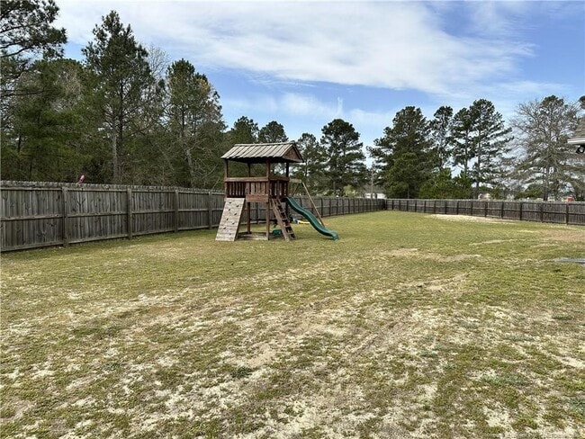 Building Photo - 2240 Sir Michael Dr