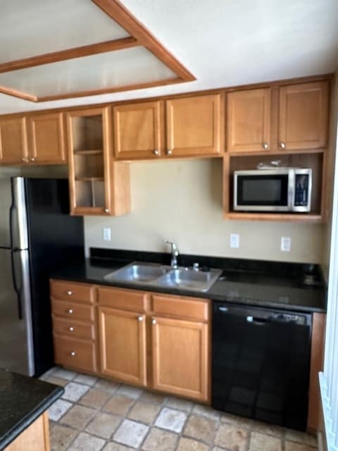 Building Photo - Modesto 2 Bedroom 2 Bath Condo "Parkview V...