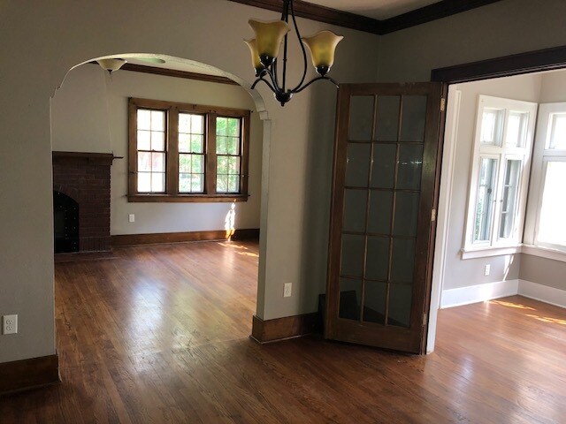 Building Photo - 421 Melrose Ct