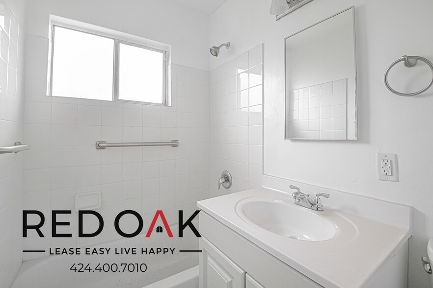 Building Photo - 630 N Cerritos Ave