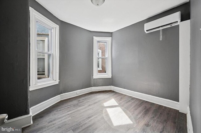 Building Photo - 1618 S 56th St