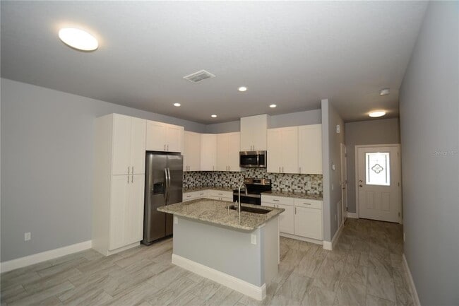 Building Photo - 25 Rosepetal Ln