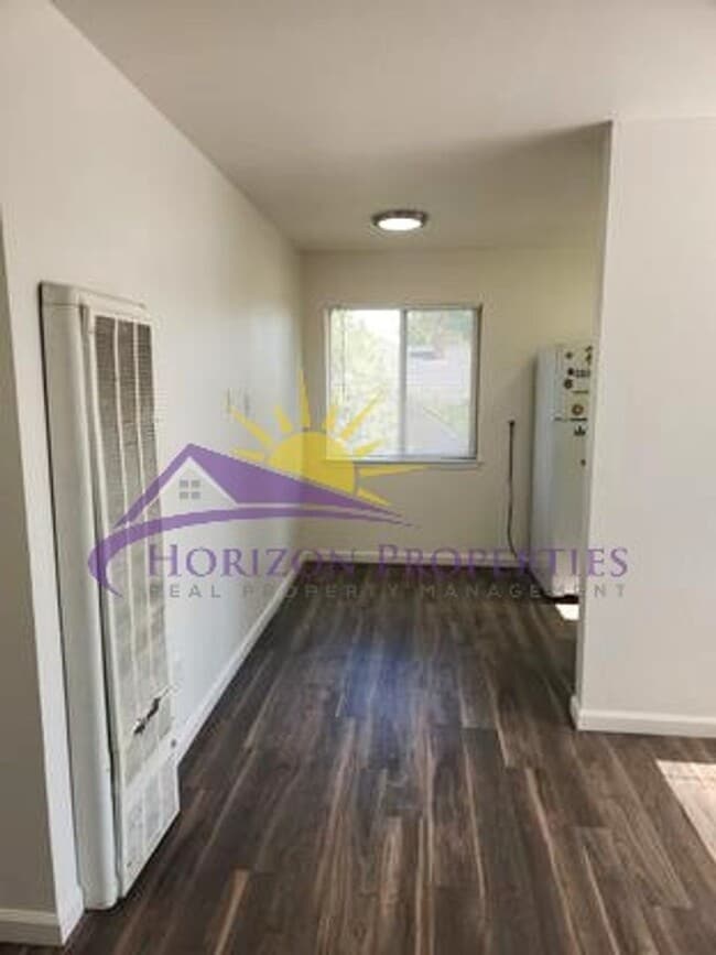 Building Photo - 1617 Arcade Blvd