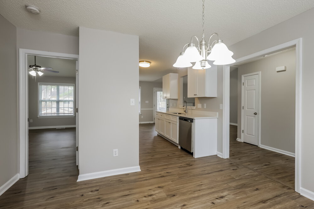 Building Photo - 240 Wood Green Dr