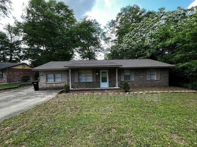 Building Photo - 5615 Buxton Dr