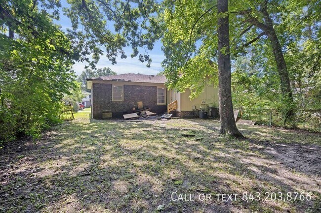Building Photo - 144 Braly Dr