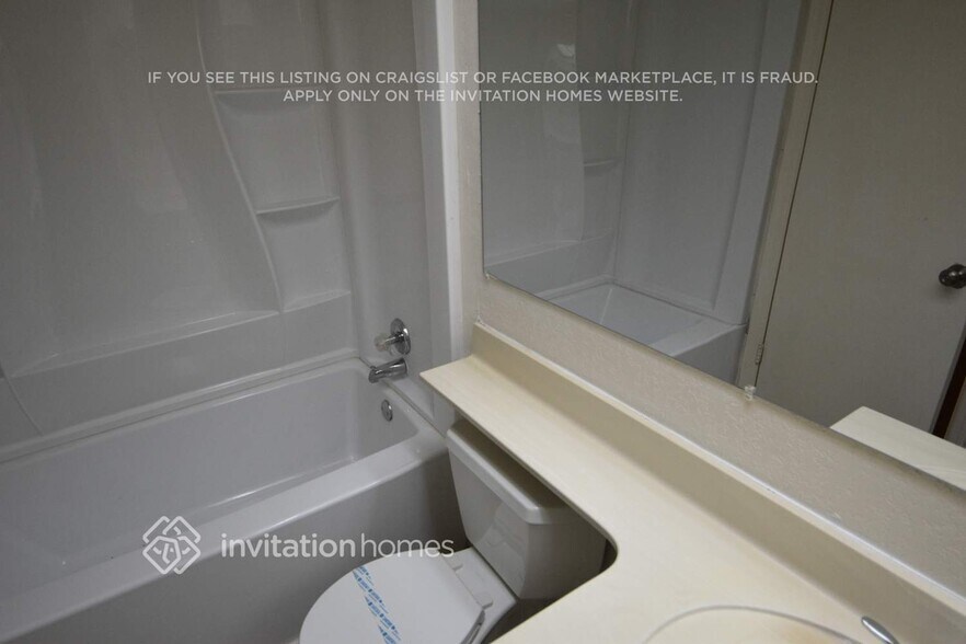 Building Photo - 3317 W Potter Dr