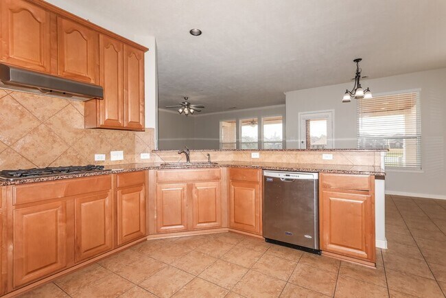 Building Photo - 17427 Stamford Oaks Dr