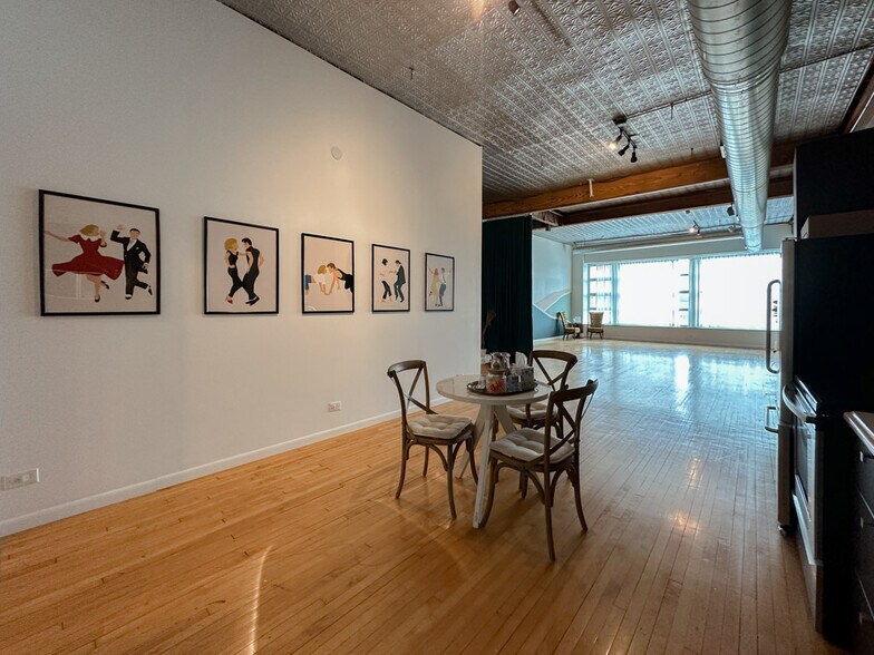 Building Photo - 2412 W North St