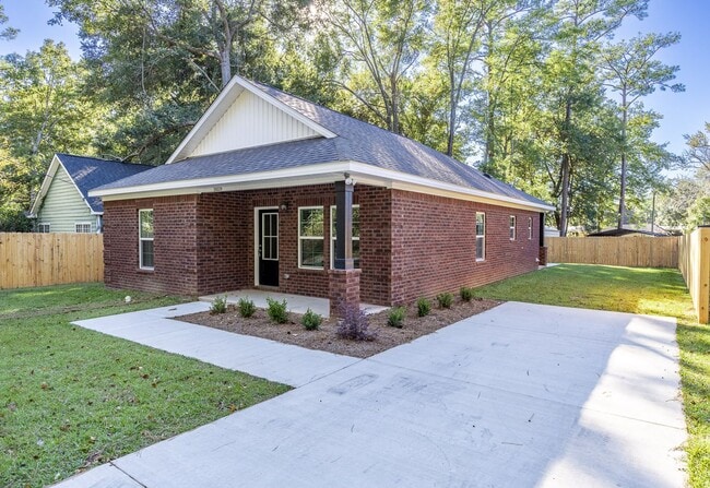 Building Photo - BRAND NEW CONSTRUCTION!  3-bedroom, 2-bath...