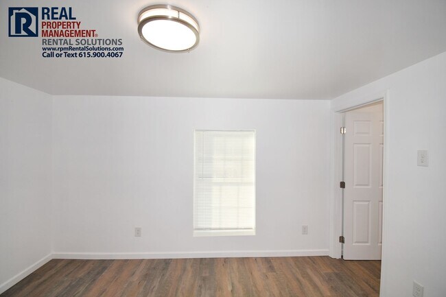 Building Photo - 605 Fairview Ave