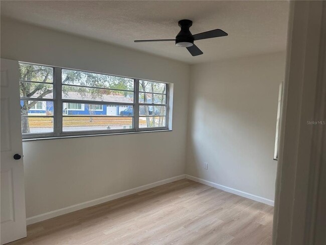 Building Photo - 2580 Euston Rd