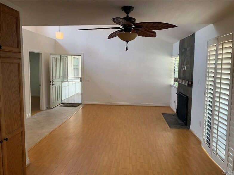 Building Photo - 22869 Hilton Head Dr