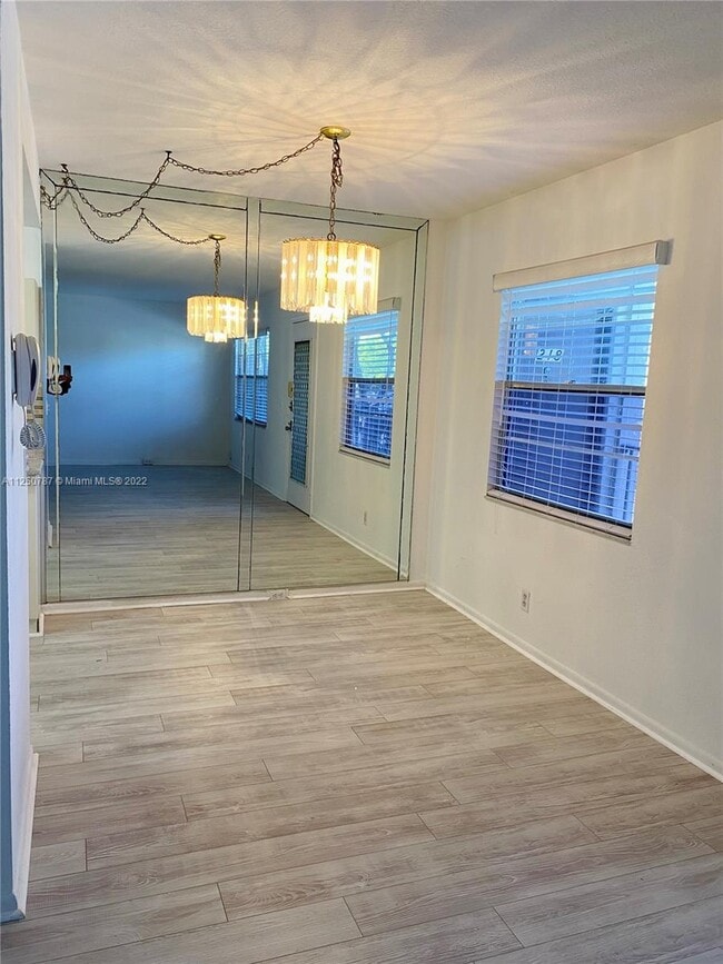 Building Photo - 13250 SW 4th Ct