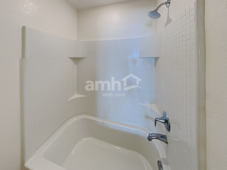 Building Photo - 12819 Ventana St