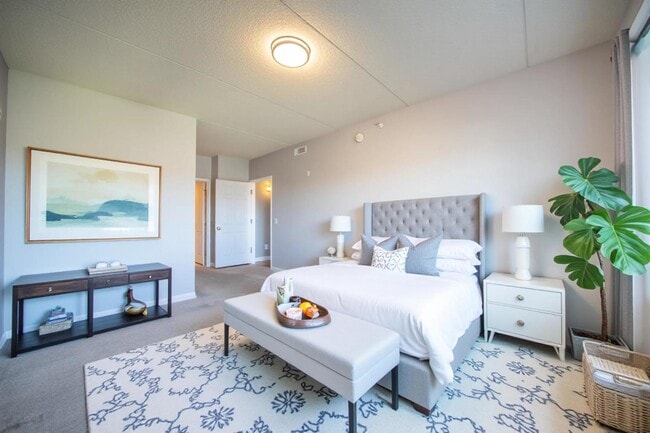 Building Photo - 77 N Wolf Rd