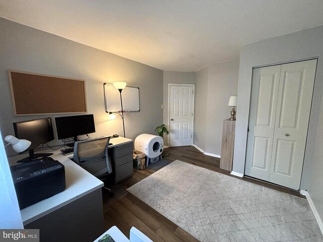 Building Photo - 30 Estate Rd