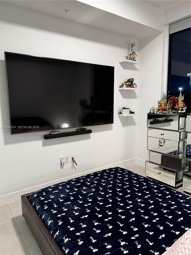 Building Photo - 1030 15th St