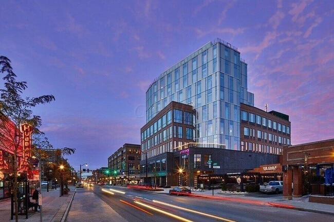 Building Photo - 27 E 2nd Ave