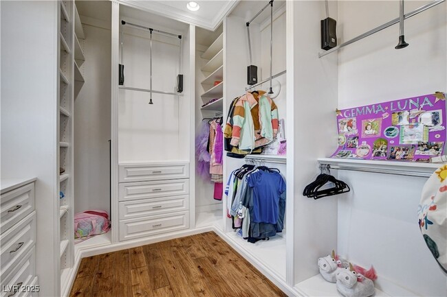 Building Photo - 11 Sable Ridge Ct