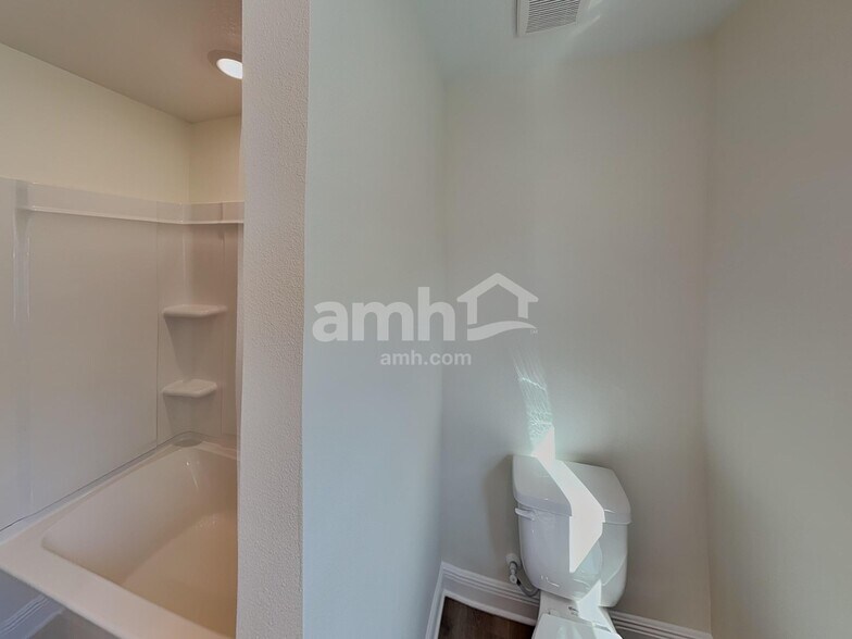 Building Photo - 5969 Sycamore Pl St