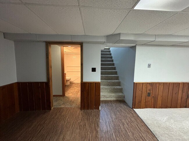 Building Photo - 1653 2nd St N