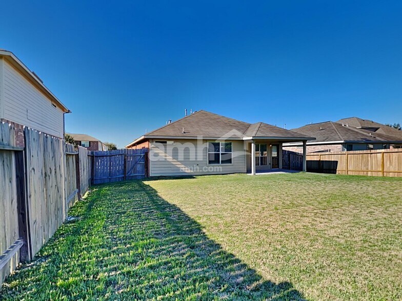 Building Photo - 2210 Steep Pine Trl