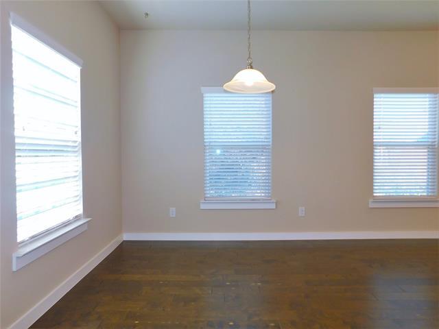 Building Photo - 2100 Paxton Way