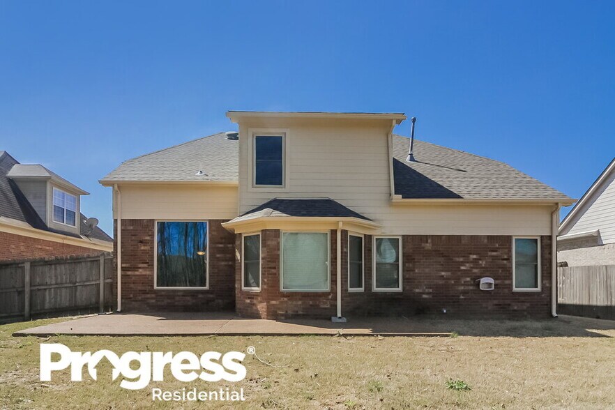 Building Photo - 1448 Carlton Ridge Dr
