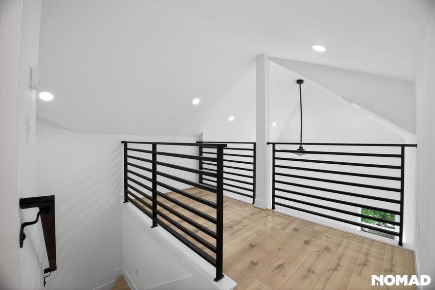 Building Photo - 1514 Everett St