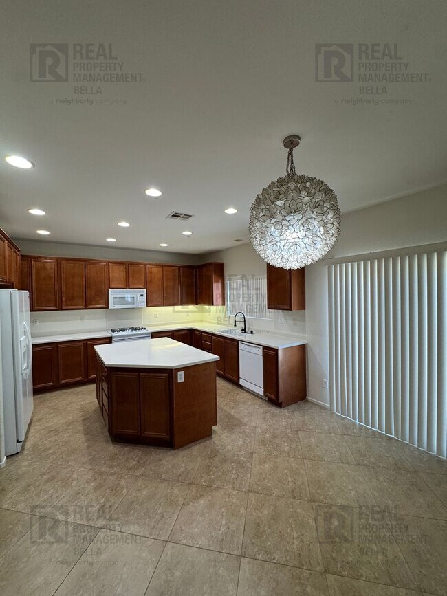 Building Photo - 756 Conlon Dr