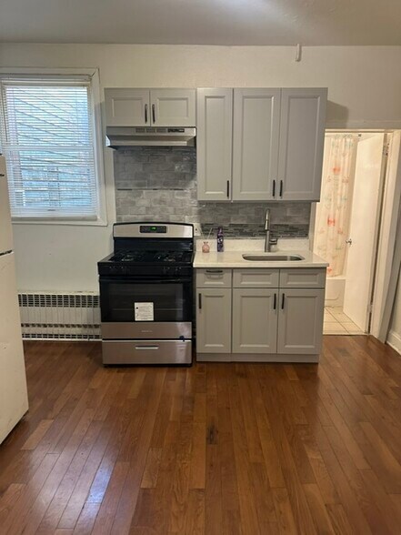 Building Photo - 53 Terhune Ave