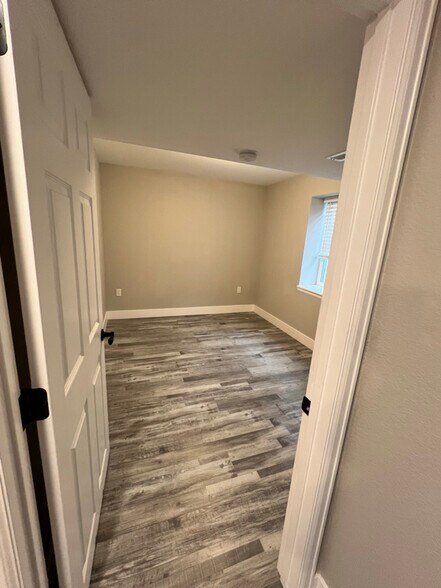 Building Photo - 1269 S Blackhawk Way