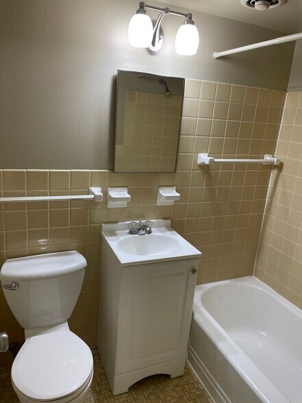 Building Photo - 4016 Utica Ave S