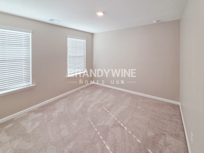 Building Photo - 859 Gelderland Dr