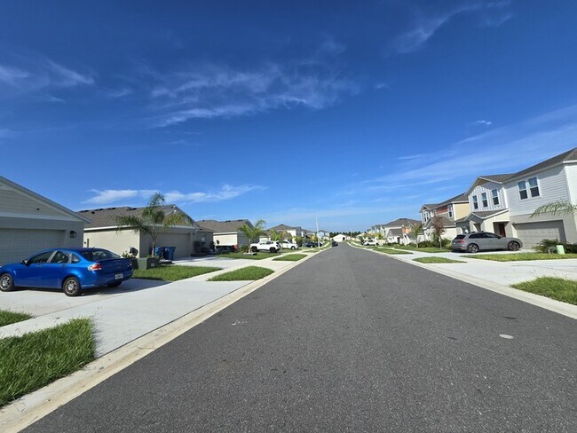 Building Photo - Beautiful 3/2/2 SF Home For Rent in Davenport, FL $2199