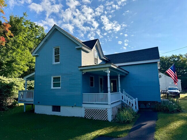 Building Photo - 301 Central St