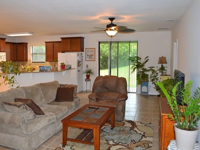 Building Photo - 2221 Tulip Valley Point