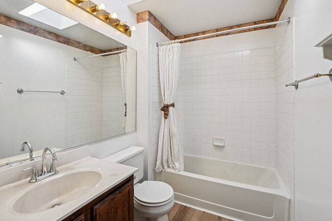 Building Photo - 644 Sandwedge Pl