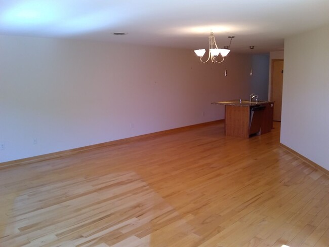 Primary Photo - 2 Bedroom, 2 Bathroom Lake View Condo