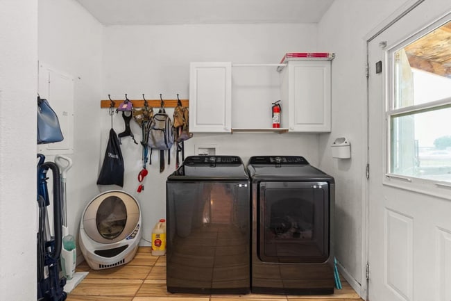 Building Photo - 4701 Navajo Rd