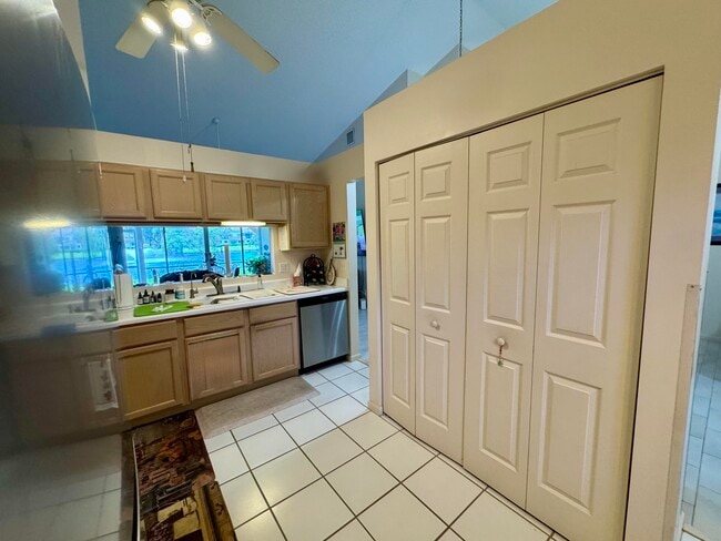 Building Photo - 2636 Mango Creek Ln