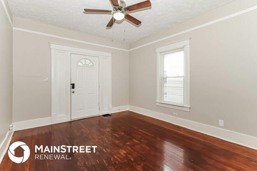 Building Photo - 1714 W Hill St