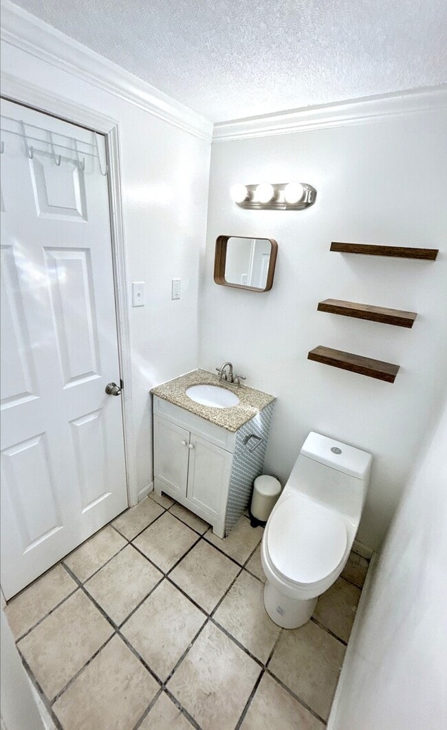 Building Photo - 1278 Roth Hill Dr