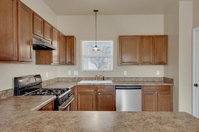 Building Photo - 4633 Rimrock Dr