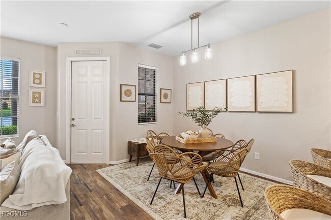 Building Photo - 11908 Izarra Way