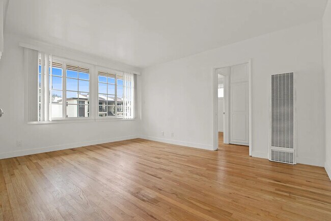 Building Photo - 6656–6670 W 86th Pl Los Angeles, CA 90045