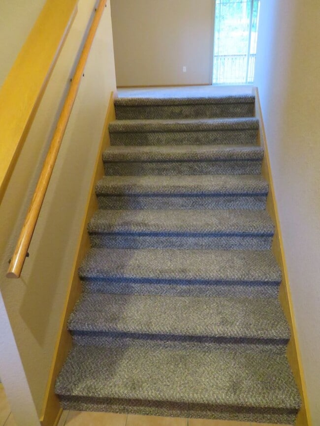 Building Photo - Raco 111/115 Nordic