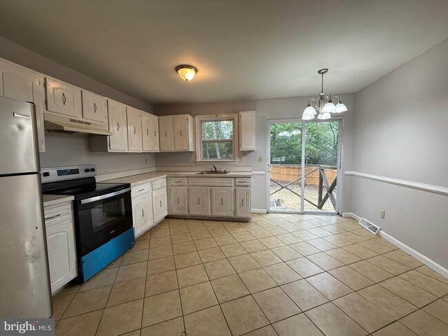 Primary Photo - 45766 Guenther Dr